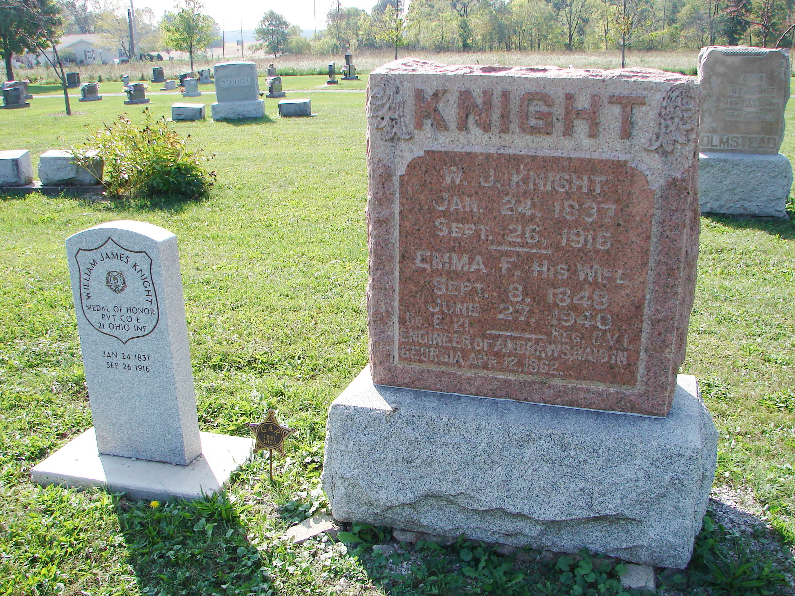 WmKnightTombstone08