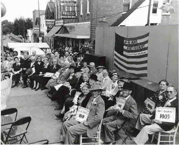 Golden Anniversary celebrants homecoming 1953