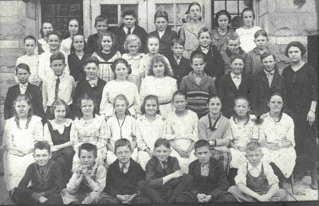 1928 grads Elementary adj
